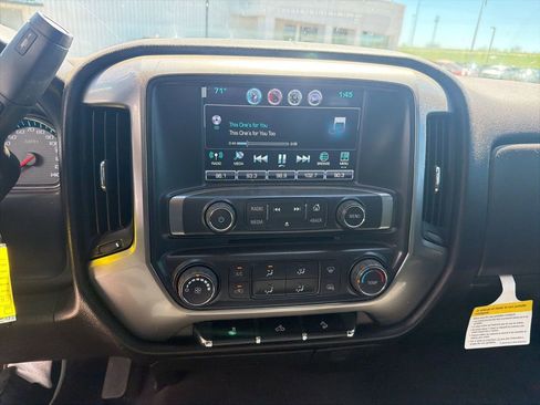 Used 2016 Chevrolet Silverado 1500 LT image 11