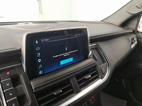 Used 2023 Chevrolet Tahoe Z71 w/ Luxury Package image 11