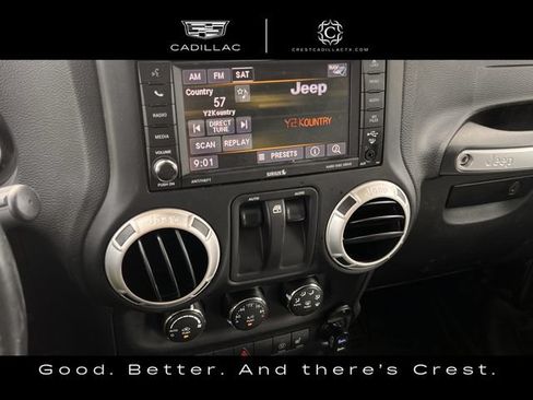 Used 2018 Jeep Wrangler Sahara w/ Connectivity Group AWD/4WD image 16