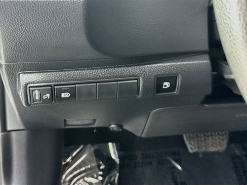 Used 2024 Toyota Corolla LE FWD image 12