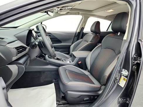 Used 2024 Subaru Crosstrek 2.5i Limited w/ Crosstrek Mirror Package image 17