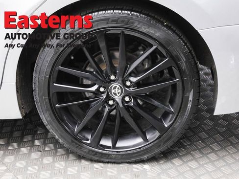 Used 2023 Toyota Camry XSE FWD image 8