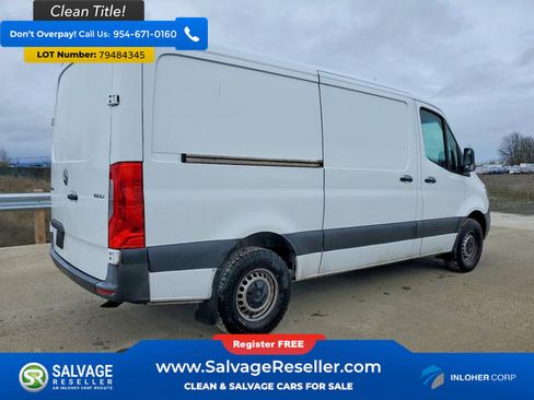 Used 2022 Mercedes-Benz Sprinter 1500 image 4