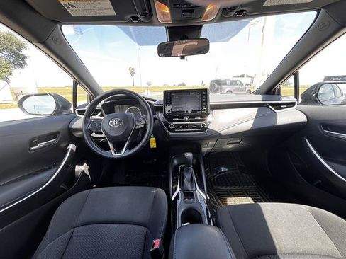 Used 2022 Toyota Corolla SE FWD image 11