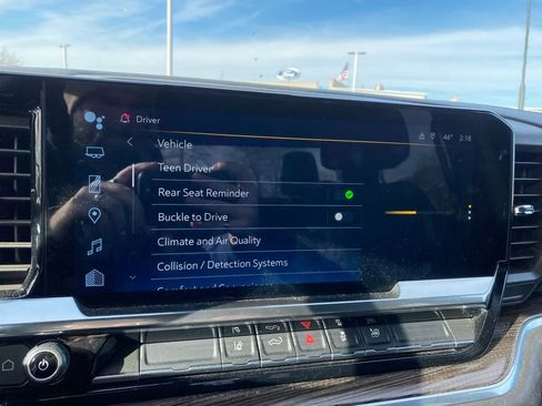 Used 2025 Chevrolet Silverado 2500 LT w/ Convenience Package image 20