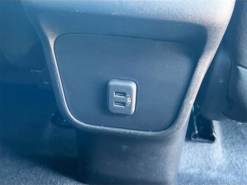 Used 2024 Chevrolet Equinox LT image 30