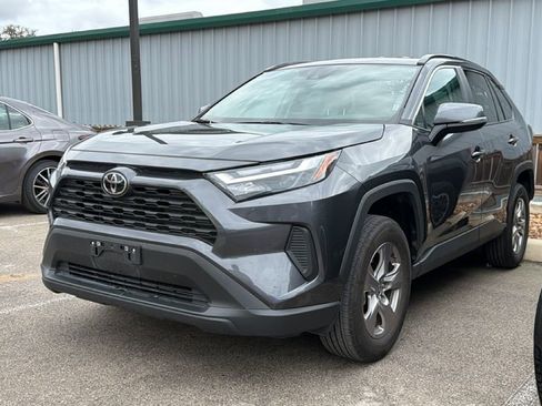 Certified 2025 Toyota RAV4 XLE image 19