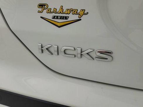 Used 2024 Nissan Kicks SV FWD image 29