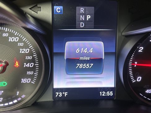 Used 2017 Mercedes-Benz GLC 300 4MATIC image 13