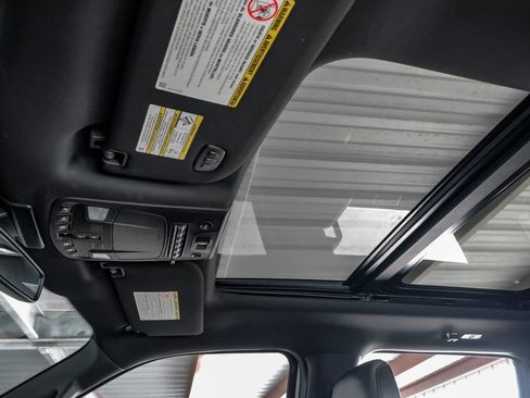 Used 2019 Ford F250 Platinum w/ Platinum Ultimate Package image 20