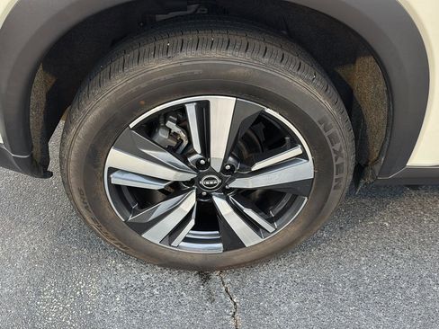 Used 2023 Nissan Rogue Platinum w/ Platinum Premium Package image 35