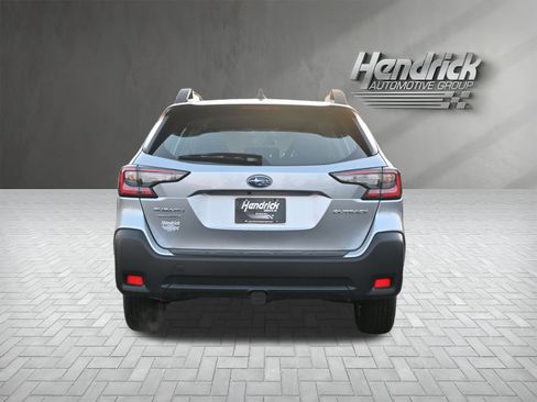 Certified 2025 Subaru Outback image 8