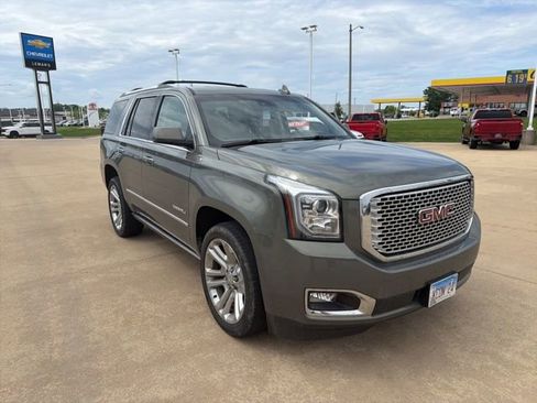 Used 2017 GMC Yukon Denali w/ Open Road Package AWD/4WD image 1