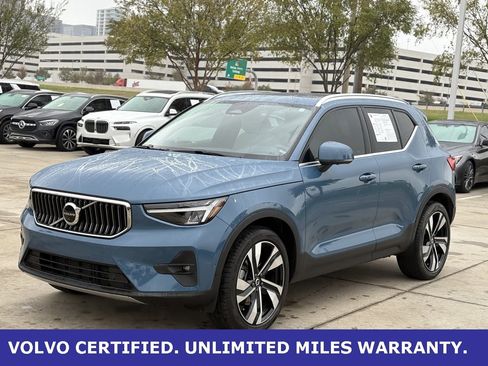 Certified 2023 Volvo XC40 B5 Ultimate w/ Protection Package Premier image 3