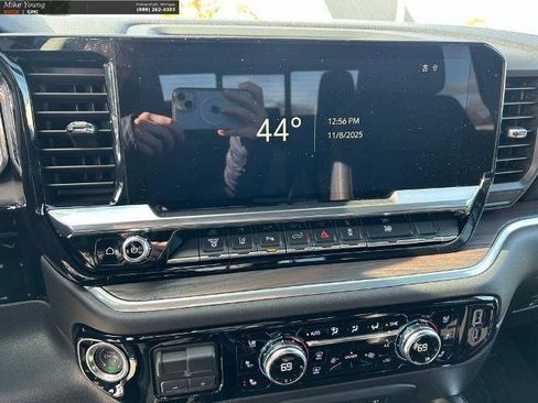 New 2026 GMC Sierra 2500 SLT w/ SLT Premium Package image 18