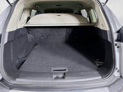 Used 2023 Nissan Rogue SV FWD image 31