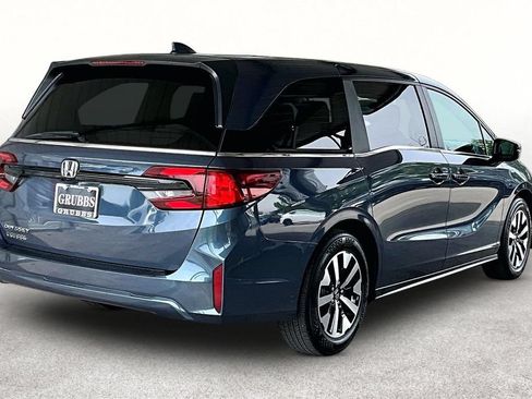 Used 2025 Honda Odyssey EX-L image 2