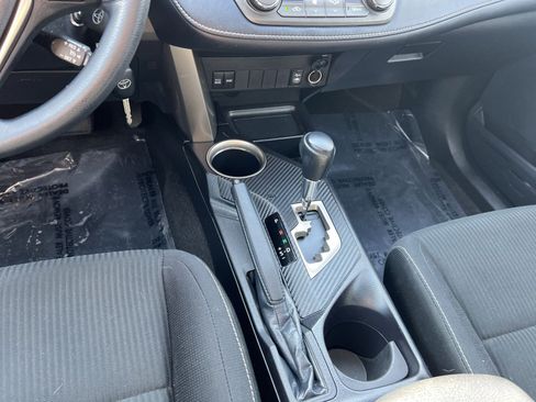Used 2013 Toyota RAV4 XLE AWD/4WD image 21