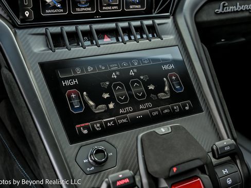 Used 2024 Lamborghini Urus Performante image 48
