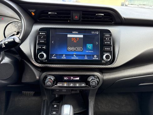 Used 2021 Nissan Kicks SV w/ Exterior Package FWD image 23