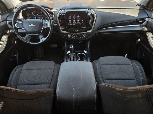 Used 2020 Chevrolet Traverse LT FWD image 19