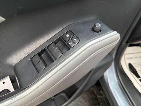 Certified 2022 Toyota Highlander XLE image 19