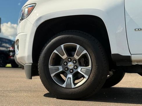Used 2019 Chevrolet Colorado Z71 AWD/4WD image 43