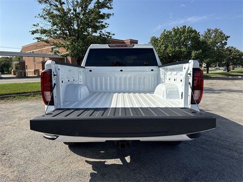 New 2026 GMC Sierra 1500 Elevation image 23
