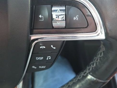 Used 2019 Lincoln Navigator L Select image 47