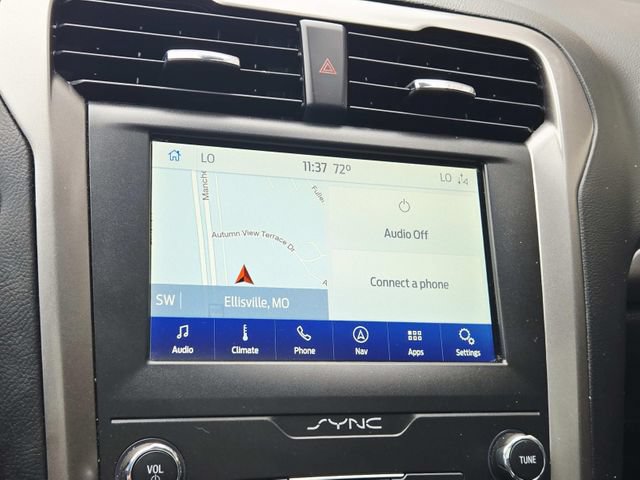 Used 2020 Ford Fusion SE FWD image 23