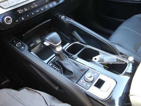 Used 2022 Kia Telluride EX w/ EX Premium Package image 13