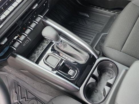 New 2026 Chevrolet Colorado LT image 19