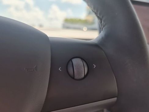 Used 2021 Tesla Model 3 Long Range image 24