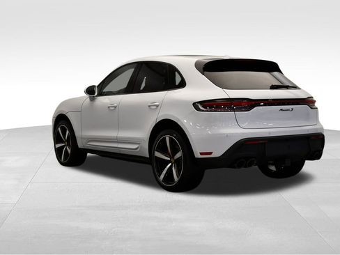 Used 2024 Porsche Macan S image 3