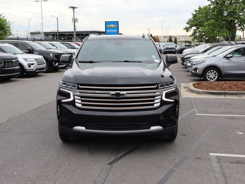 Used 2021 Chevrolet Tahoe High Country w/ Premium Package AWD/4WD image 3