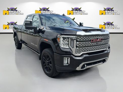 Used 2022 GMC Sierra 2500 Denali w/ Denali Black Diamond Edition AWD/4WD image 3