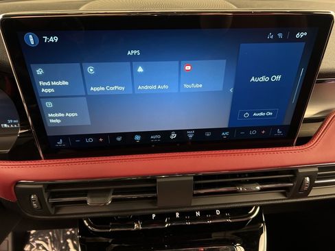 New 2026 Lincoln Corsair Reserve image 8