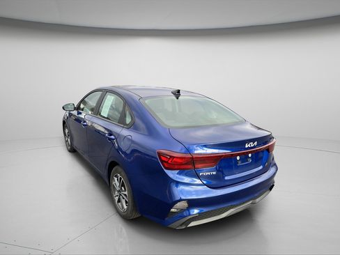 Used 2023 Kia Forte LXS image 5