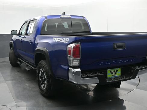 Used 2023 Toyota Tacoma TRD Off-Road w/ Black Out Package (TMS) AWD/4WD image 32