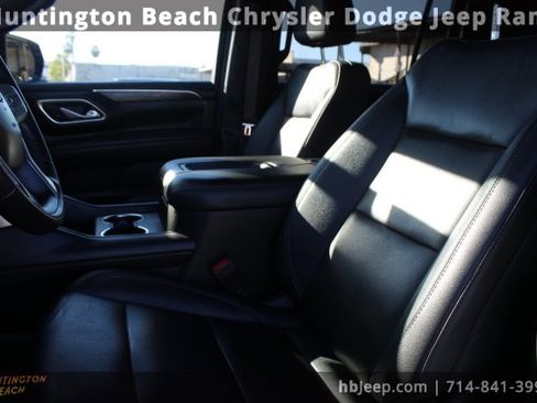 Used 2024 Chevrolet Suburban LT image 31