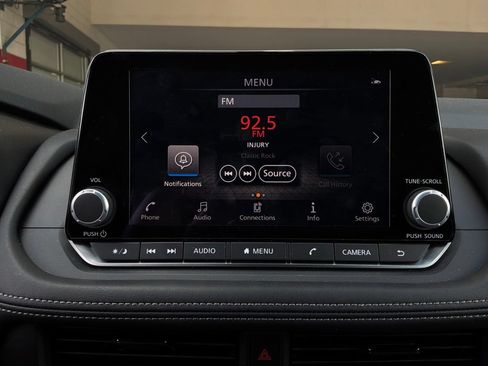 Used 2026 Nissan Rogue SV FWD image 29