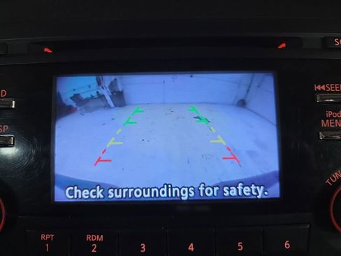 Used 2018 Nissan Titan S image 19