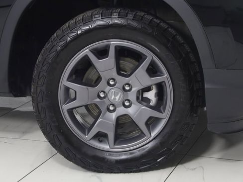 Used 2024 Honda Passport TrailSport image 15