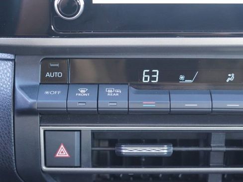 Used 2025 Toyota Camry LE FWD image 28