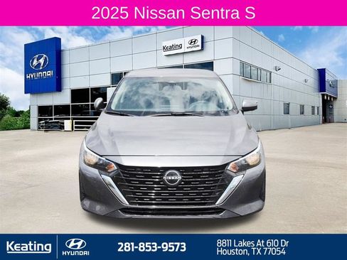 Used 2025 Nissan Sentra S FWD image 2