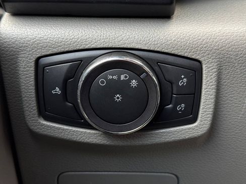 Used 2018 Ford F150 XL w/ Equipment Group 101A Mid RWD image 25