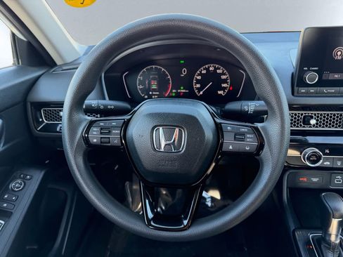 Used 2023 Honda Civic LX image 17