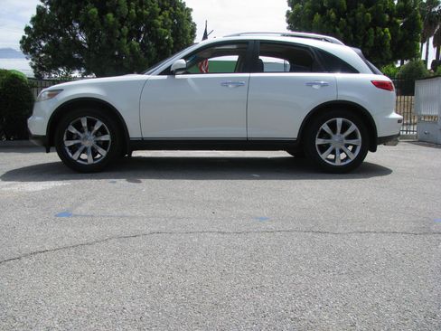 Used 2004 INFINITI FX35 2WD w/ Touring Pkg image 1