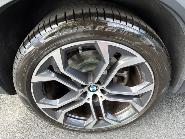 Used 2023 BMW X5 sDrive40i w/ Parking Assistance Package RWD image 17