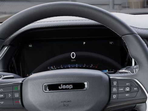 New 2026 Jeep Grand Cherokee Altitude image 17